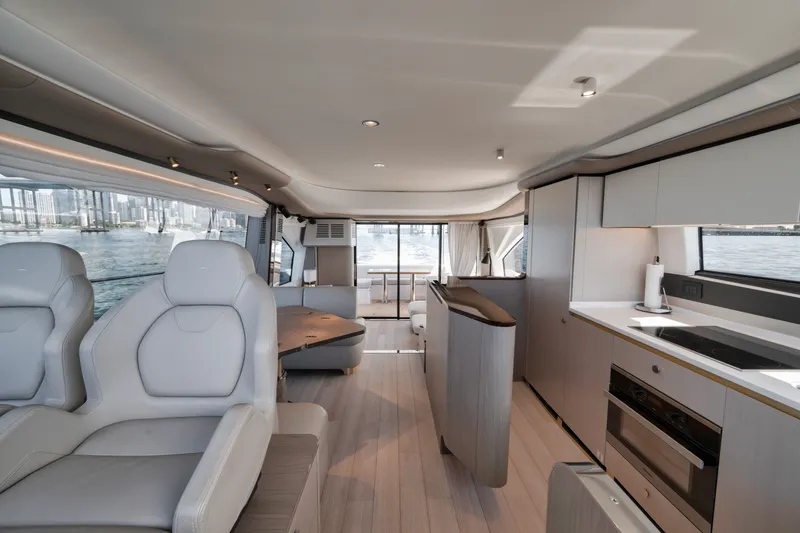 Slide: The Image of Azimut FLYBRIDGE 2022 - 5844508