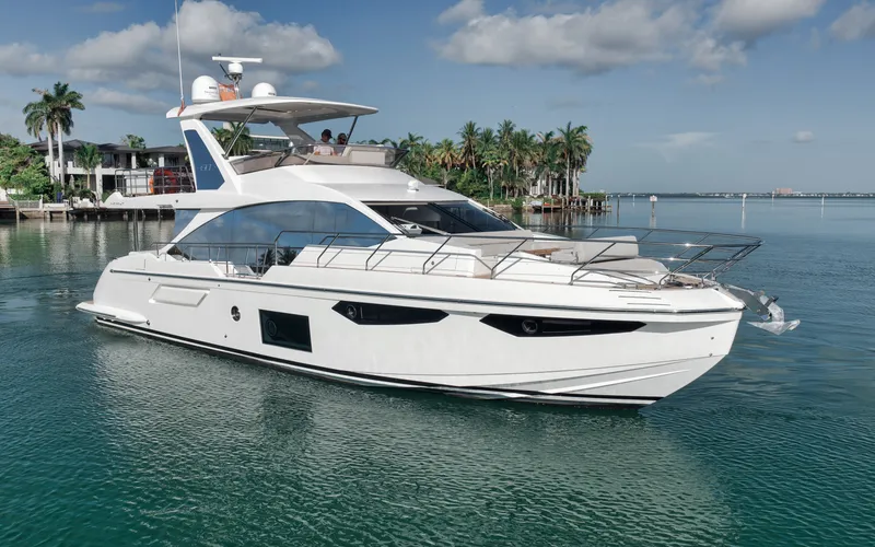 Slide: The Image of Azimut FLYBRIDGE 2022 - 5844469