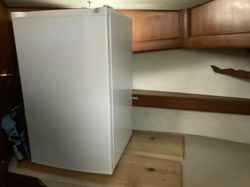 Slide: The Image of Albin Double Cabin 1981 - 5845287