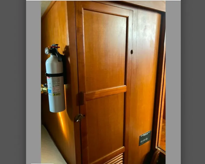 Slide: The Image of Albin Double Cabin 1981 - 5845302