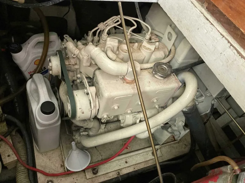 Slide: The Image of Albin Double Cabin 1981 - 5845295