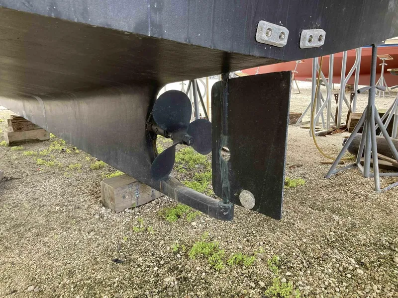 Slide: The Image of Albin Double Cabin 1981 - 5845299