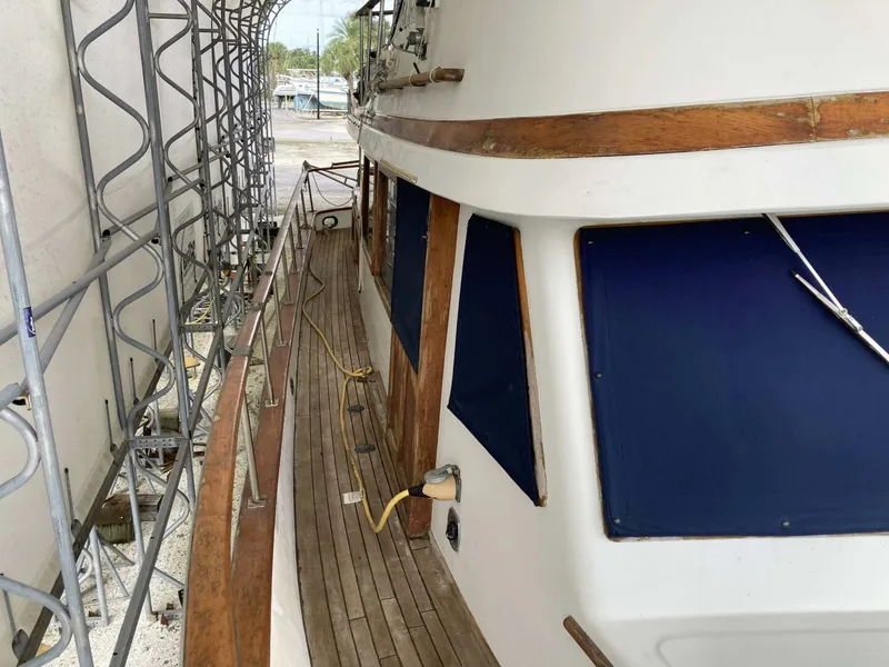 Slide: The Image of Albin Double Cabin 1981 - 5845265