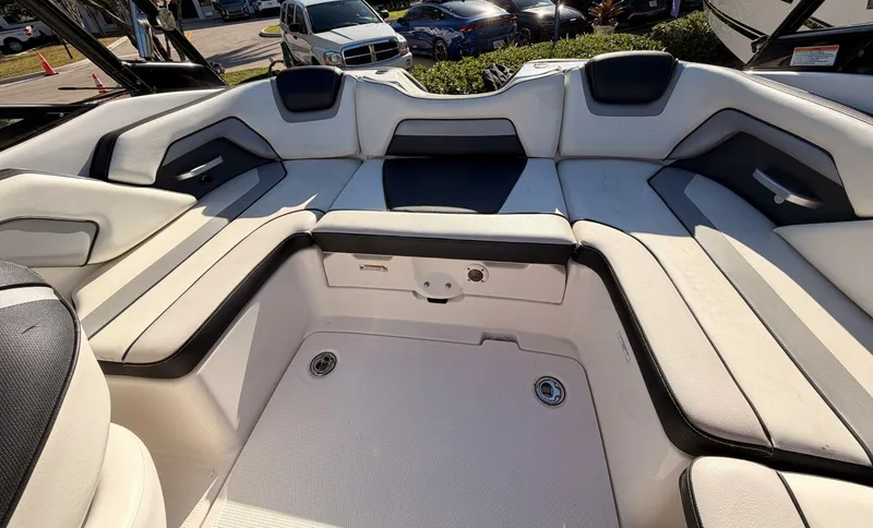 Slide: The Image of Yamaha AR195 2017 - 5888206