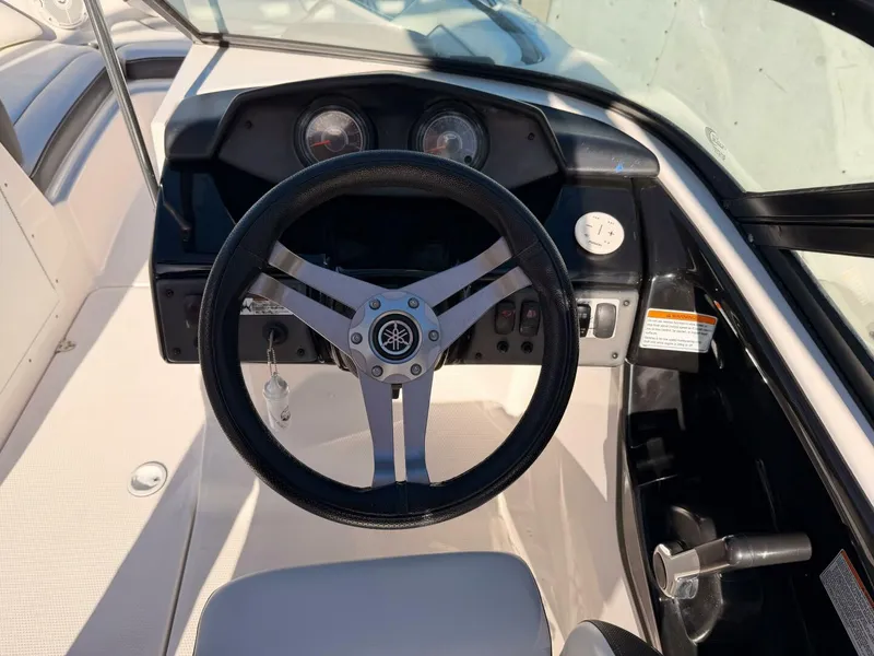 Slide: The Image of Yamaha AR195 2017 - 5888197