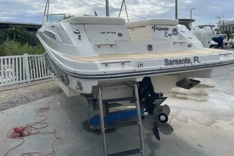 Slide: The Image of Sea Ray 270 SLX 2008 - 7516249