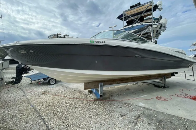 Slide: The Image of Sea Ray 270 SLX 2008 - 7516250