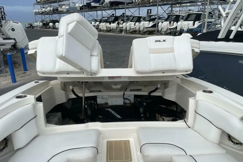 Slide: The Image of Sea Ray 270 SLX 2008 - 7516276