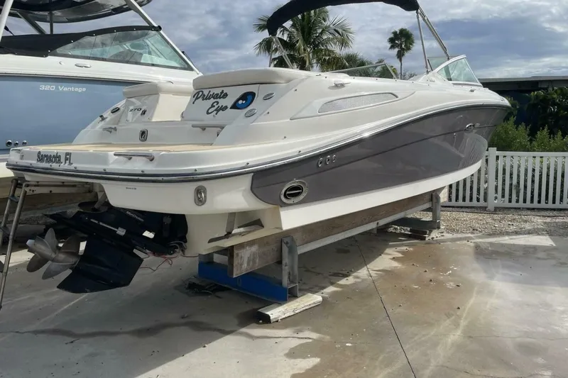 Slide: The Image of Sea Ray 270 SLX 2008 - 7516247
