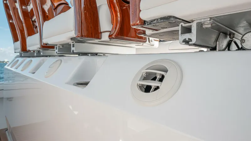 Slide: The Image of 2024 Valhalla V-55 - 5846062