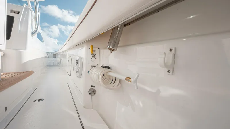 Slide: The Image of 2024 Valhalla V-55 - 5846067