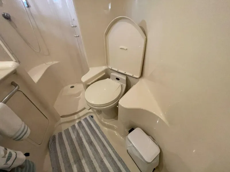 Slide: The Image of Sea Ray 48 Sedan Bridge 1998 - 5846299