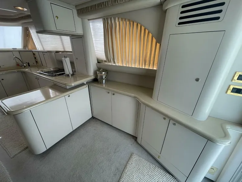 Slide: The Image of Sea Ray 48 Sedan Bridge 1998 - 5846307