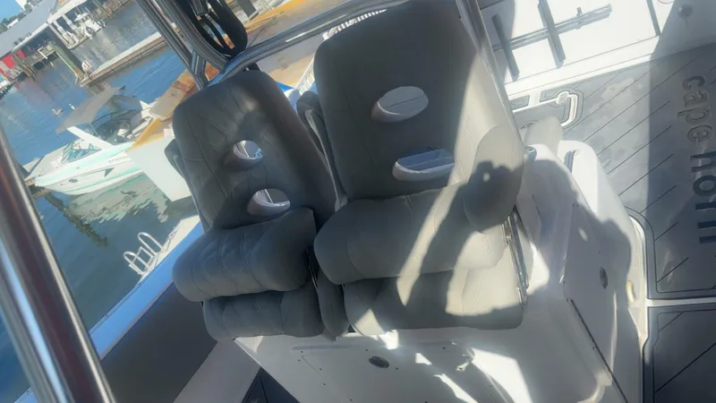 Slide: The Image of Cape Horn Yachts 32 XS 2022 - 5846599