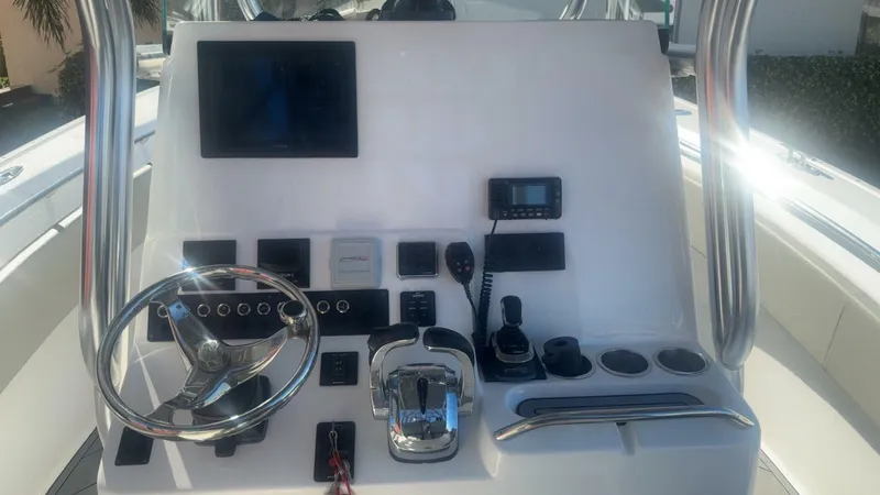 Slide: The Image of Cape Horn Yachts 32 XS 2022 - 5846597