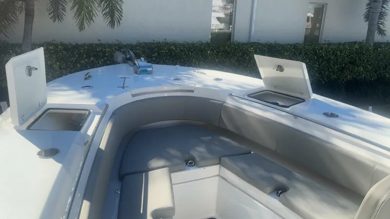 Slide: The Image of Cape Horn Yachts 32 XS 2022 - 5846603