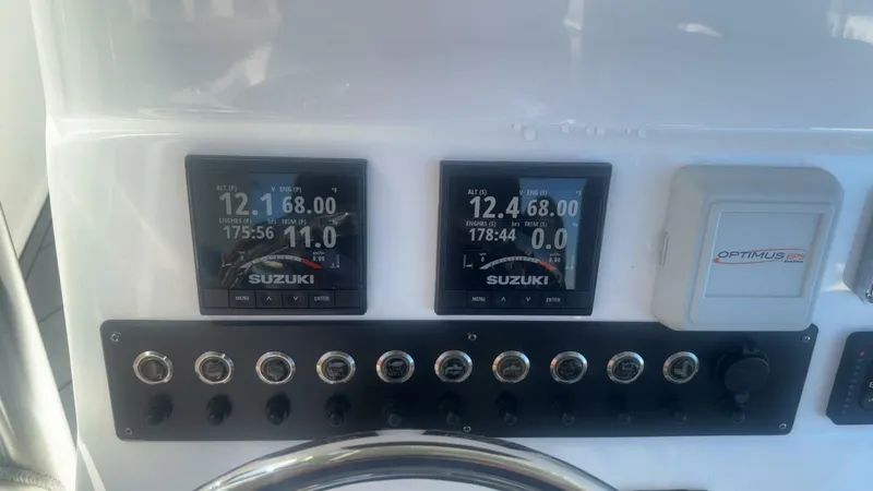 Slide: The Image of Cape Horn Yachts 32 XS 2022 - 5846613