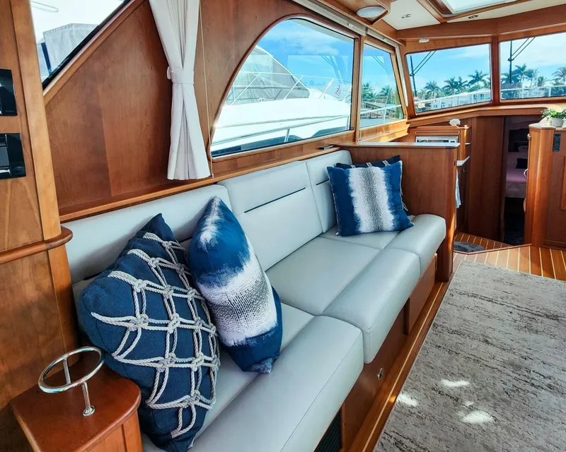 Slide: The Image of Sabre 45 Salon Express 2024 - 5847042