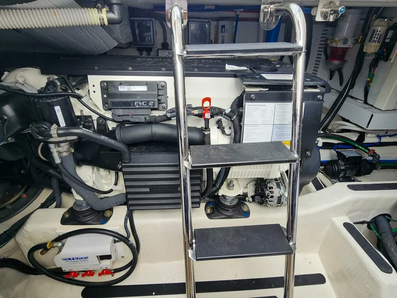 Slide: The Image of Sabre 45 Salon Express 2024 - 5847035