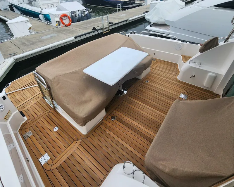 Slide: The Image of Sabre 45 Salon Express 2024 - 5847021