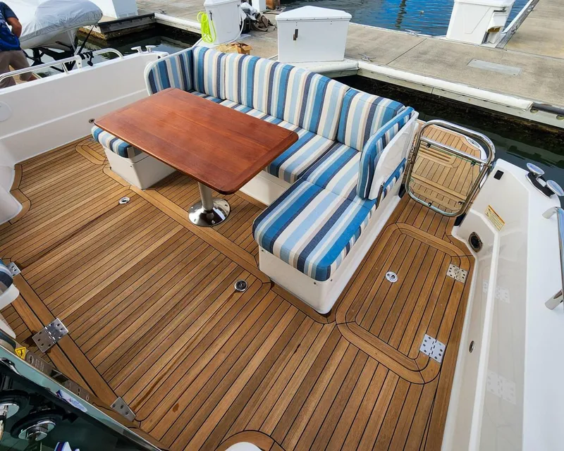 Slide: The Image of Sabre 45 Salon Express 2024 - 5847037