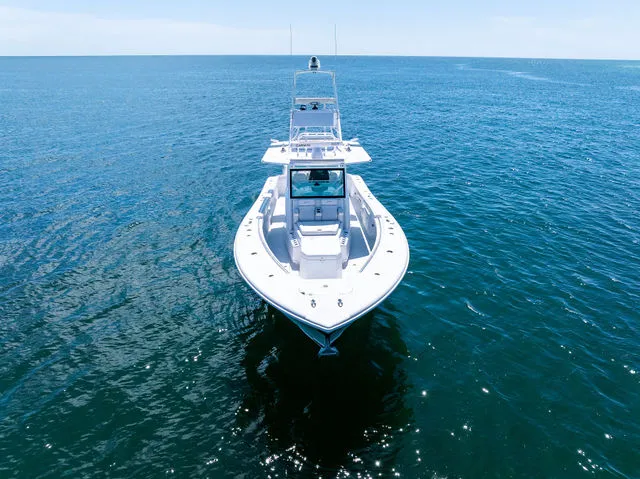 Slide: The Image of Yellowfin 42 Offshore 2017 - 30