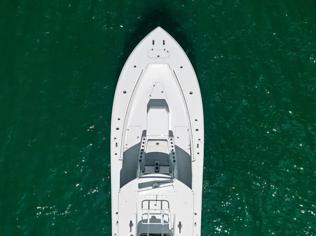 Slide: The Image of Yellowfin 42 Offshore 2017 - 35