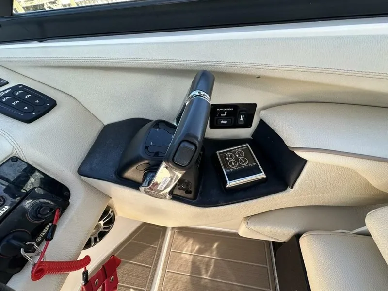 Slide: The Image of Regal 29OBX 2019 - 5848197