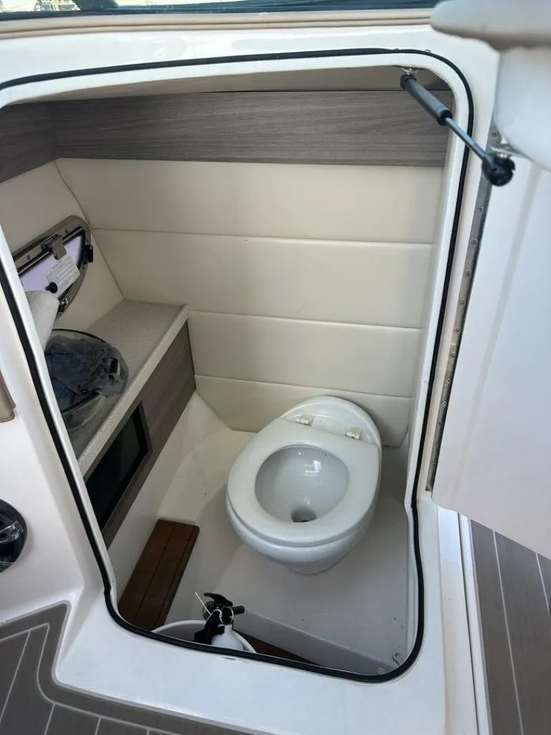 Slide: The Image of Regal 29OBX 2019 - 5848206