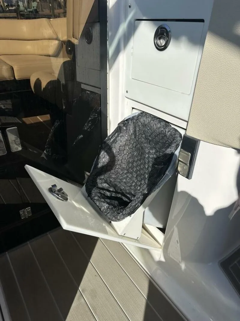 Slide: The Image of Regal 29OBX 2019 - 5848209