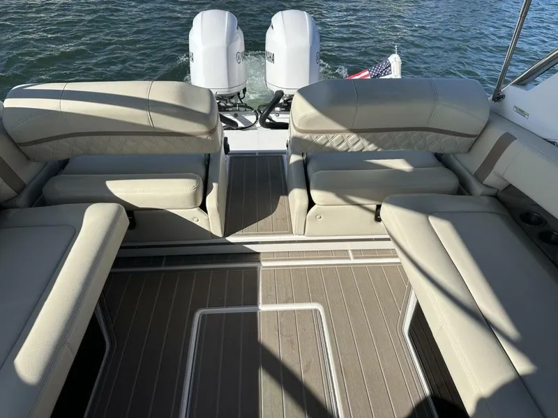 Slide: The Image of Regal 29OBX 2019 - 5848223