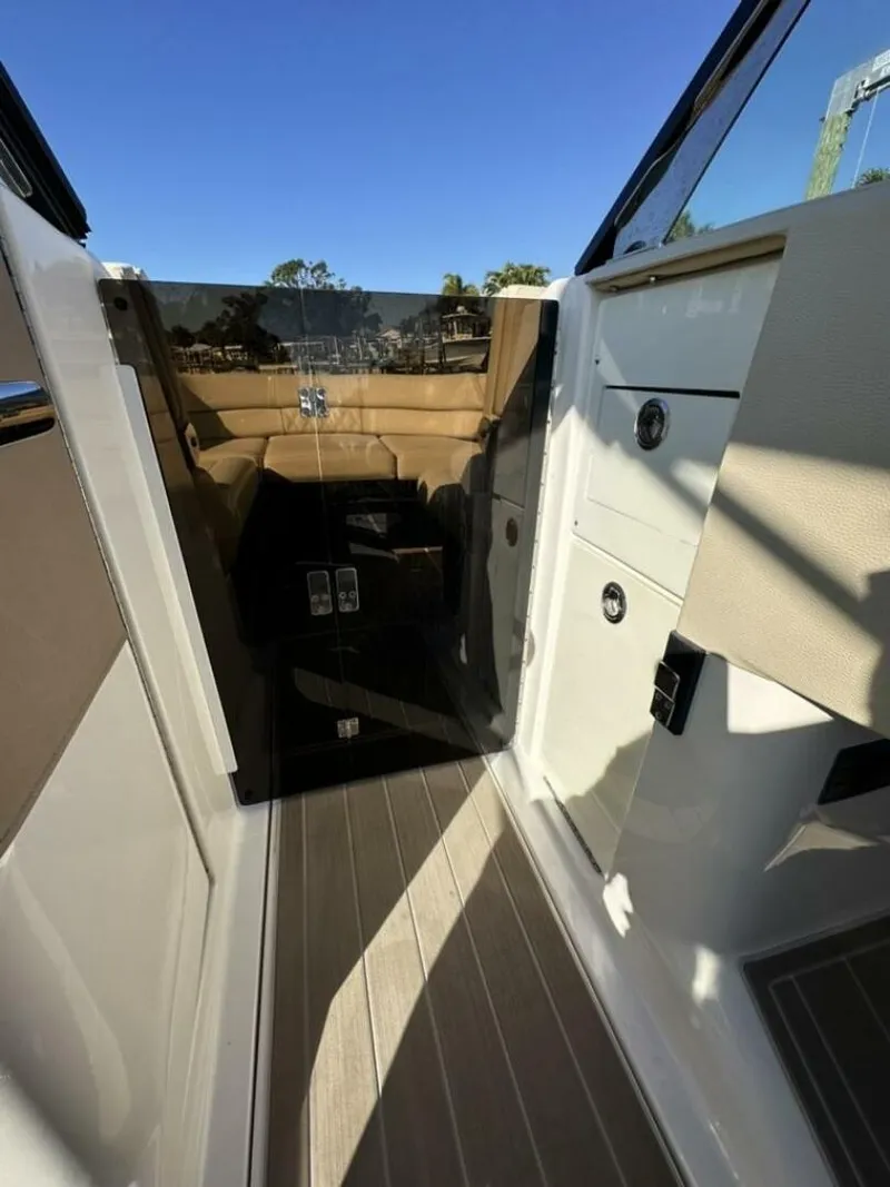 Slide: The Image of Regal 29OBX 2019 - 5848261