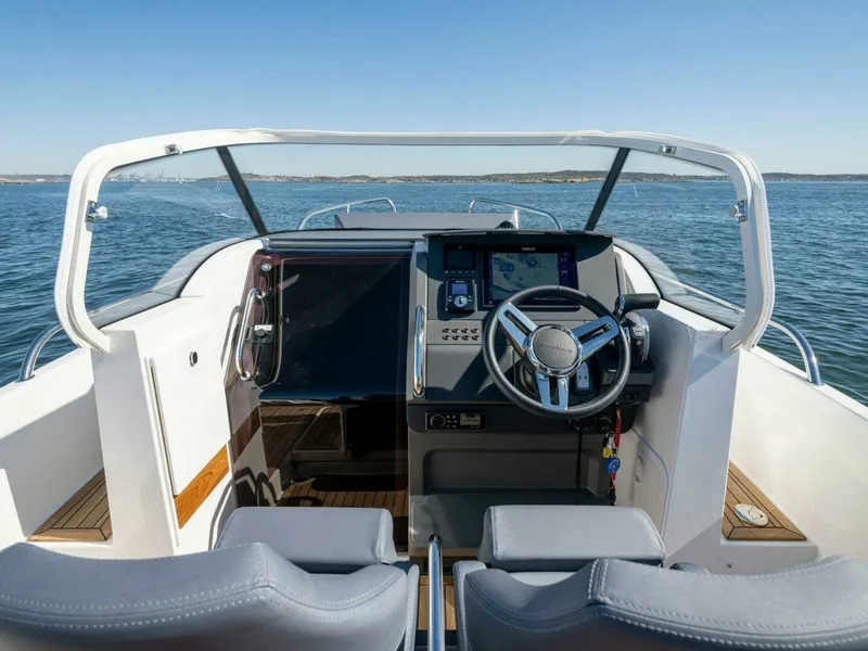 Slide: The Image of Nimbus Tender 8 Helm 2026 Nimbus Tender 8 - 7654863