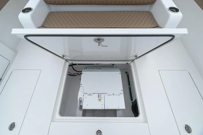 Slide: The Image of Valhalla Boatworks V-41 2026 - 5905847