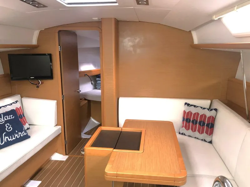 Slide: The Image of Jeanneau 409 2015 - 5852908