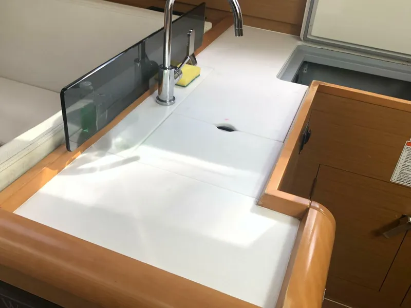 Slide: The Image of Jeanneau 409 2015 - 5852912