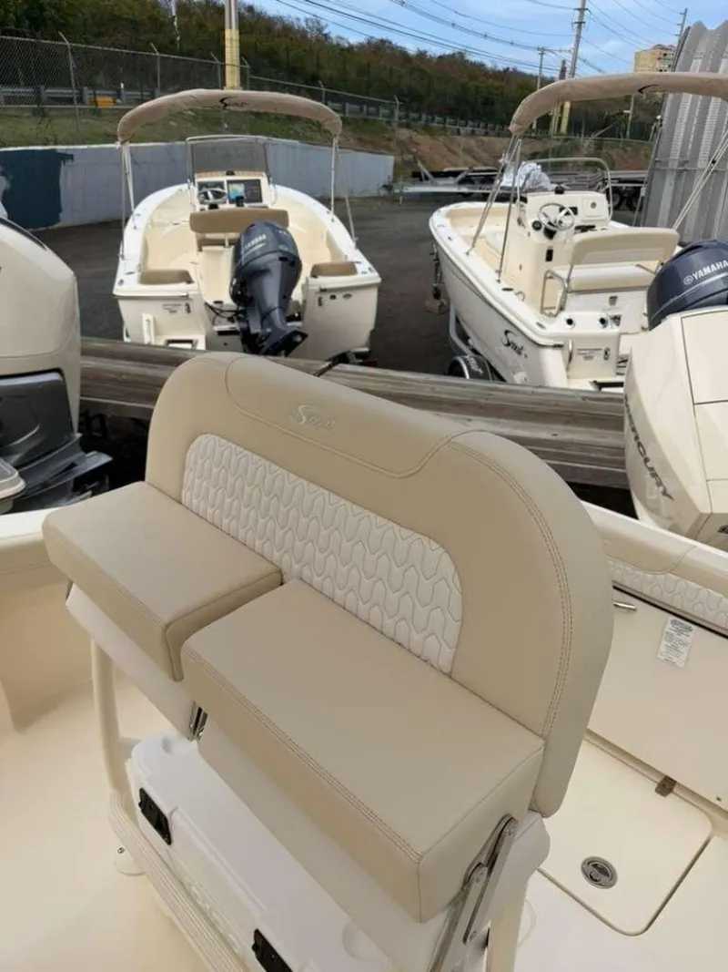 Slide: The Image of Scout 220 XSF 2027 - 8509916