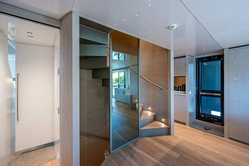 Slide: The Image of Sanlorenzo SD118 2023 - 5852458