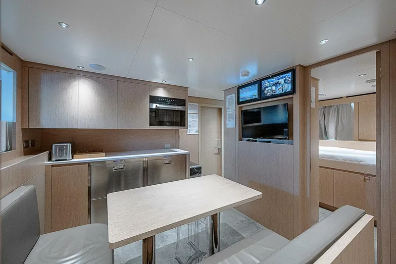 Slide: The Image of Sanlorenzo SD118 2023 - 5852464