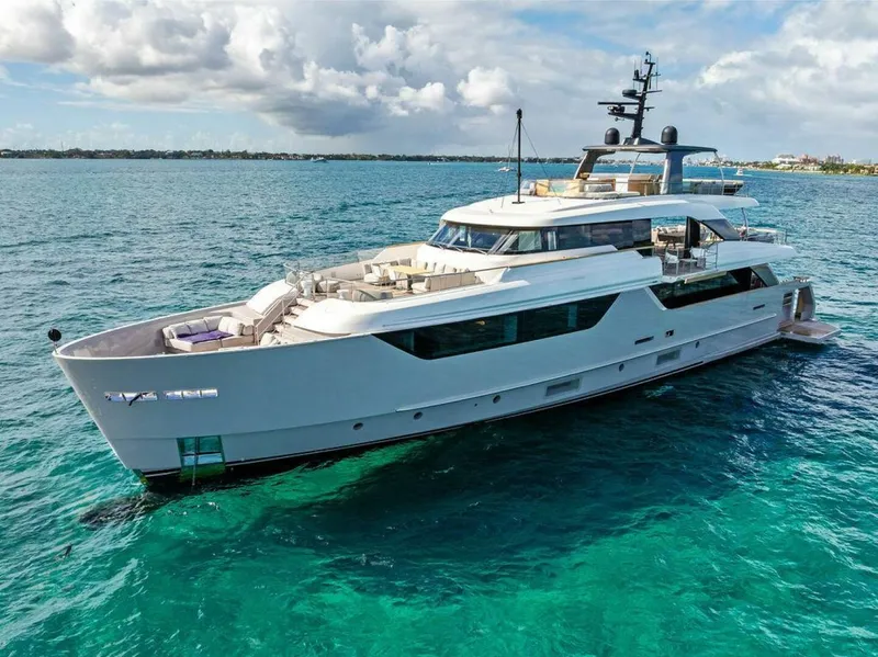 Slide: The Image of Sanlorenzo SD118 2023 - 5876824