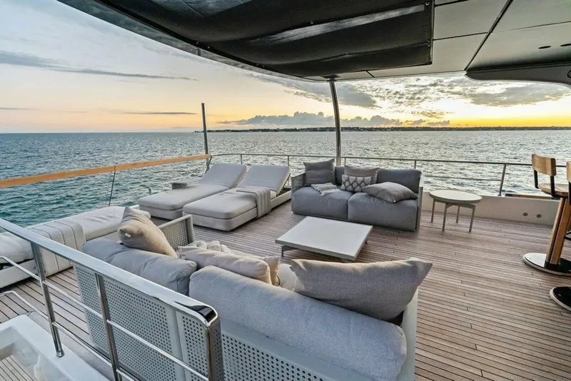 Slide: The Image of Sanlorenzo SD118 2023 - 5876996