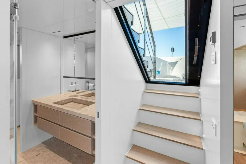 Slide: The Image of Sanlorenzo SD118 2023 - 5877027