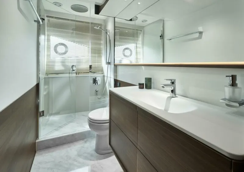 Slide: The Image of 2026 Princess F65 - Master Bathroom - 5848333