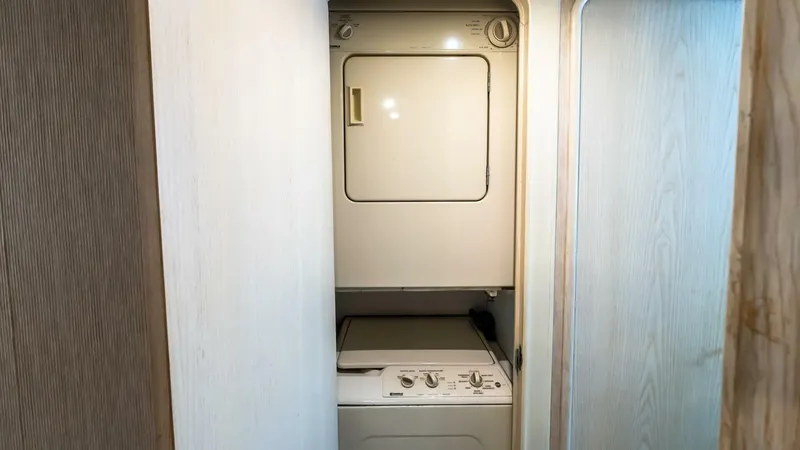 Slide: The Image of Ocean Yachts 48 Super Sport 1998 - 5848407