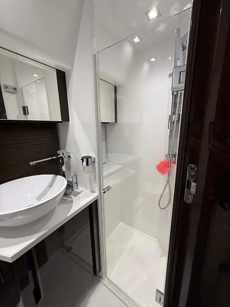 Slide: The Image of Galeon 485 HTS 2019 - 5848762