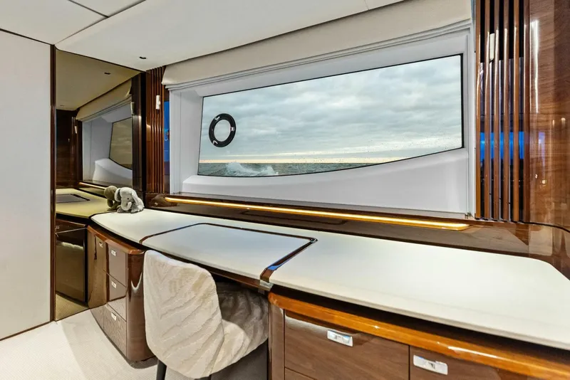 Slide: The Image of Princess X80 2024 - 5849107