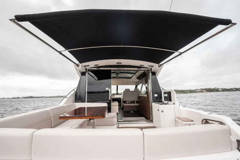 Slide: The Image of Sea Ray 510 Sundancer 2015 - 5849446