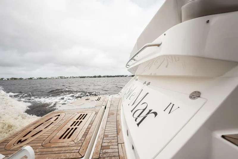 Slide: The Image of Sea Ray 510 Sundancer 2015 - 5849448