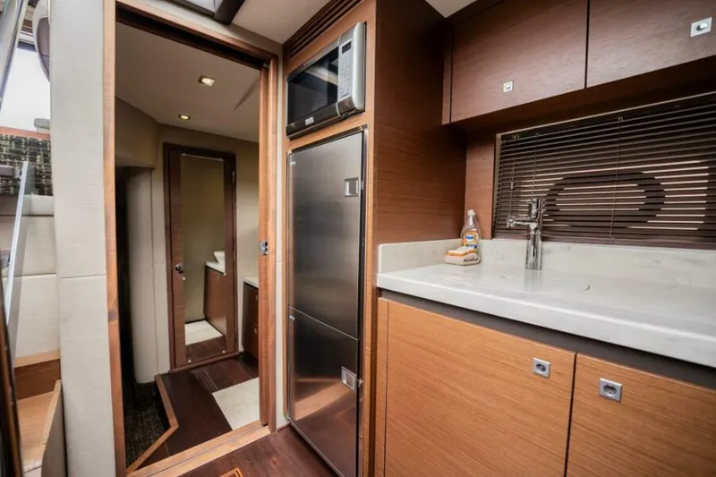 Slide: The Image of Sea Ray 510 Sundancer 2015 - 5849349