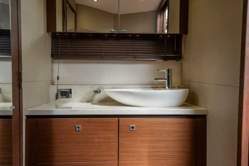 Slide: The Image of Sea Ray 510 Sundancer 2015 - 5849350